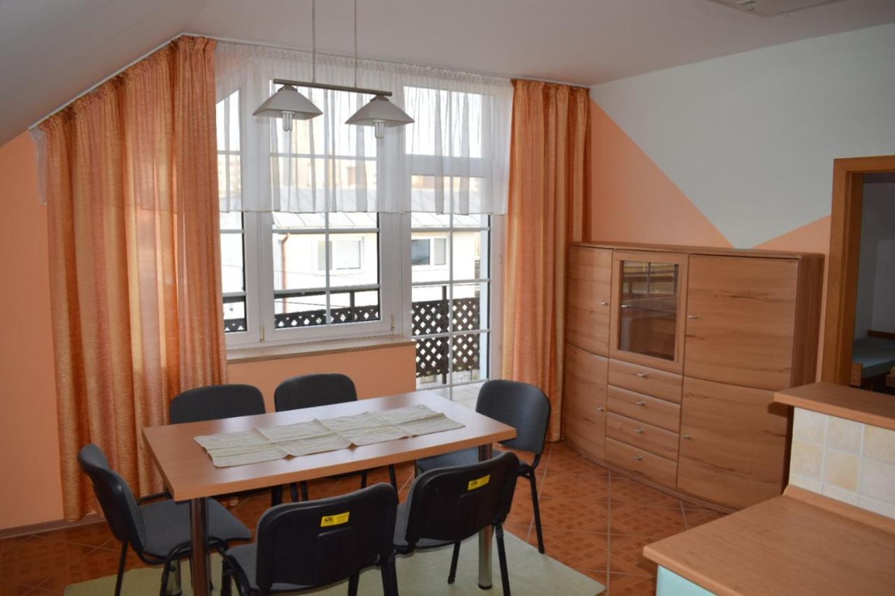 Comenius Apartments - Apartmány na rohu Svidnik Exterior foto